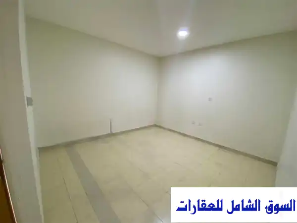 استوديو مميز للإيجار بالوكرة | موقع حيوي: بلدية الوكرة، مستشفى حمد، ومحطة مترو لينك | شامل كهرماء وإنترنت