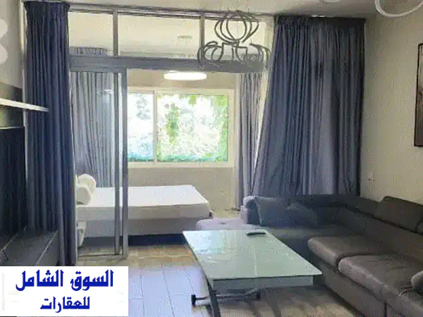 شاليه فاخر ومفروش بالكامل للبيع في بورتاميليو الكسليك، جونيه | ٦٠م² مجدد بالكامل