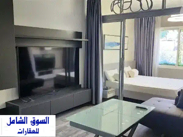 شاليه فاخر ومفروش بالكامل للبيع في...