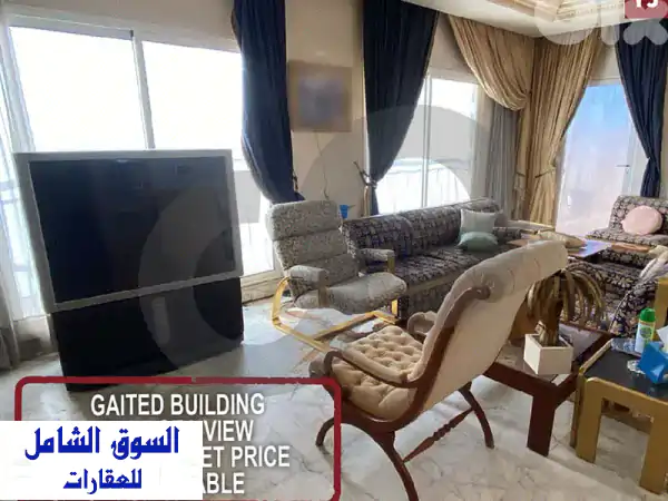 شقة أحلامك بإطلالة بحرية كاملة في طريق الجديدة - 390 م²...