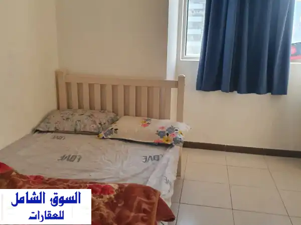 سكن بنات فاخر وآمن في عجمان الرميلة 1 - غرفة ماستر...