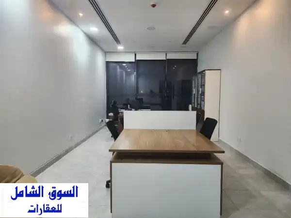 مكتب حديث ومفروش بالكامل للإيجار في برهامة: انطلق...