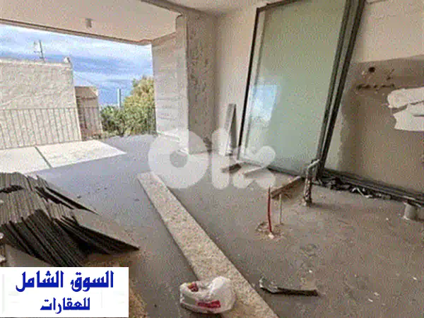 شقة أحلامك الجديدة في كورنيت الحمرا: إطلالة بحر وجبل ساحرة و3 غرف نوم مريحة! DY2736