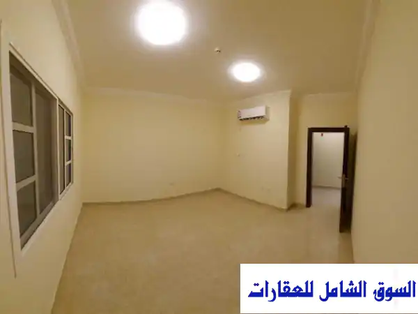 شقق سوبر لوكس للإيجار بالوكرة: غرفتين وصالة للعائلات 🏡 موقع مميز قرب أوريدو | 3800 ر.ق