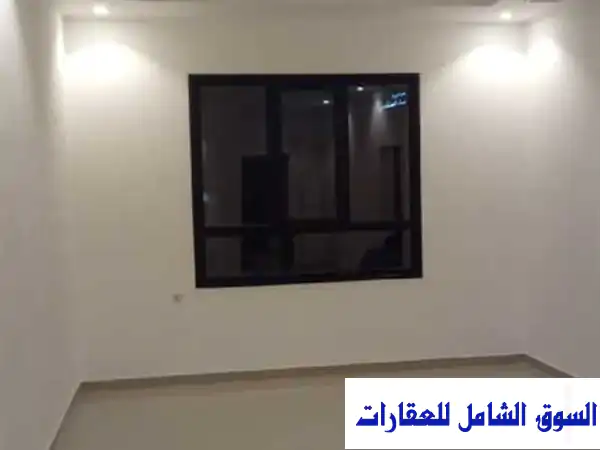 شقة عائلية فاخرة للإيجار بأبو الحصانية: 3 غرف (ماستر)...