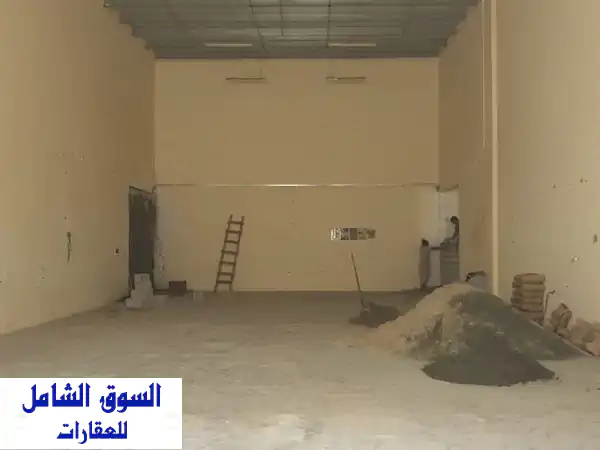 فرصة استثمارية ذهبية: شبرة صناعية 2000 قدم للإيجار خلف السوق الصيني | مثالية للتخزين والمصانع!