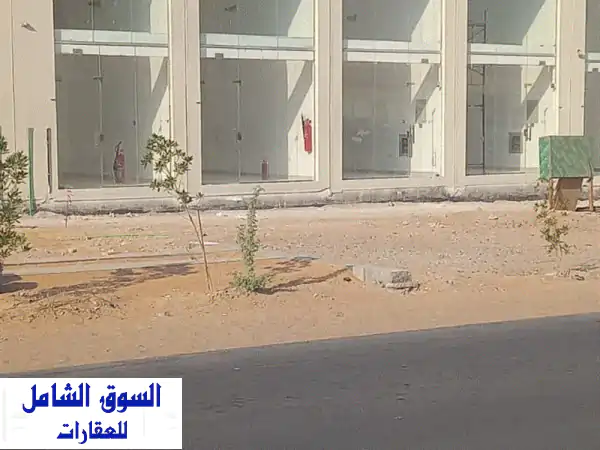 فرصة استثمارية ذهبية! 3 مبانٍ محلات للبيع في...