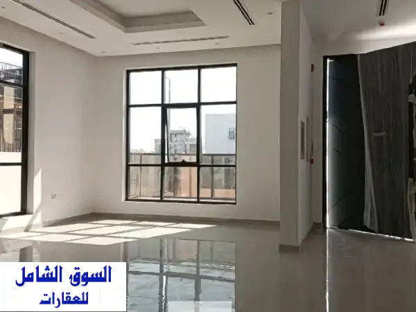 للبيع فيلا فاخرة ومستقلة بالشامخة | ريمان 2 حوض 35 | أول ساكن