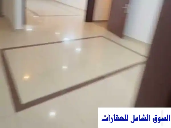 للايجار شقة عصرية 200م² بسلوي، حولي | 3 غرف نوم، بلكونة ضخمة، شامل الخدمات وموقع ممتاز