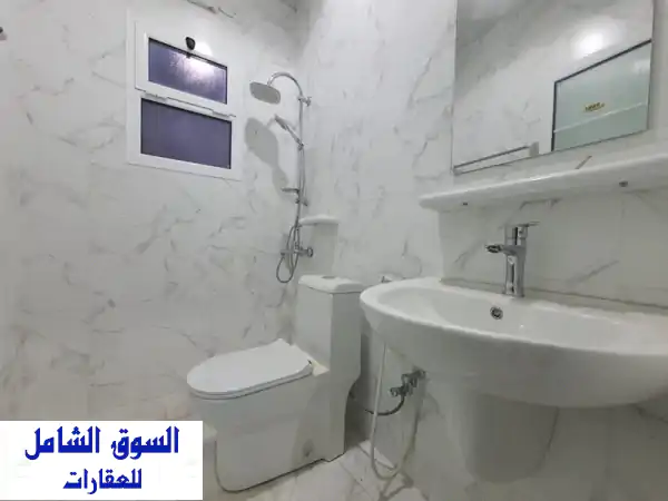 للبيع شقة جديدة وفاخرة بالحد الجديدة: 215م²، 4 غرف نوم، خصوصية تامة وتشطيب ديلوكس - بسعر 73,500 د.ب