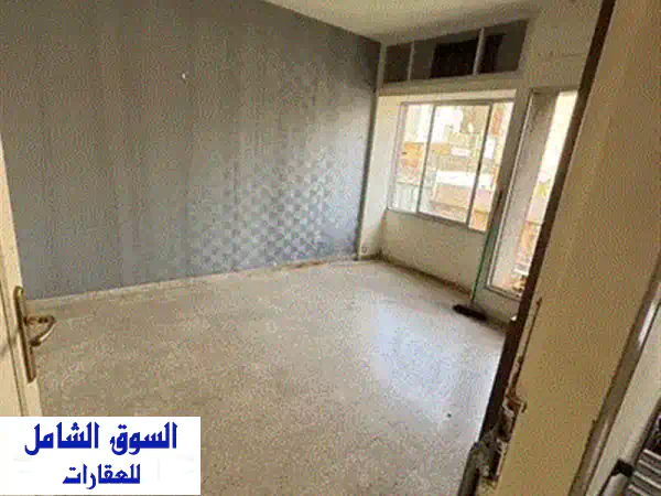 مساحة صناعية استثنائية للإيجار 150م² في بوشرية المتن: سقف مرتفع، كرين، موقع مثالي