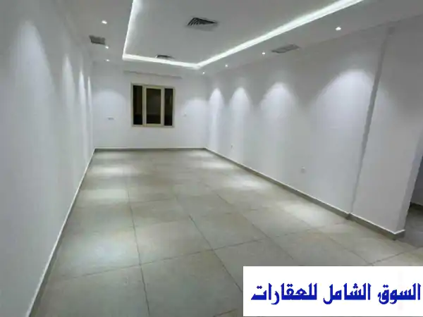 شقة عائلية راقية للإيجار في أبو فطيرة – 3 غرف نوم...