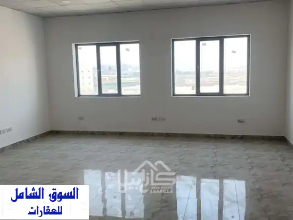 مكتب تجاري فاخر للإيجار في عسكر - راس زويد، البحرين | غرفة واحدة بـ 150 د.ب | مصعد وأمان 24/7