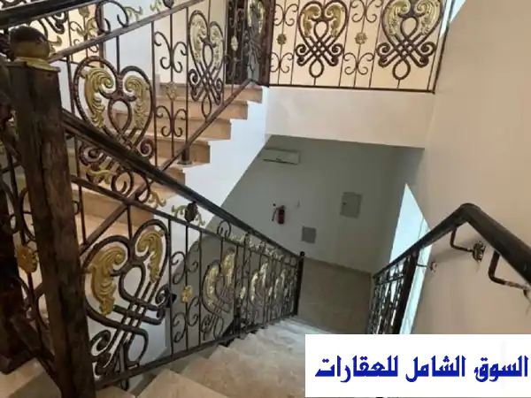 فيلا دوبلكس فاخرة للإيجار في المويجعي العين | 4 غرف ماستر | قرب المدارس | مثالية للعائلات