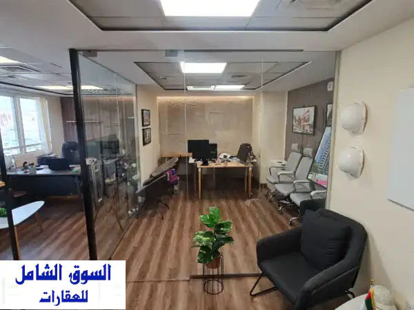 فرصة ذهبية: مكتب مفروش للتنازل مصفح الشعبية M12 | عقد ساري 2026