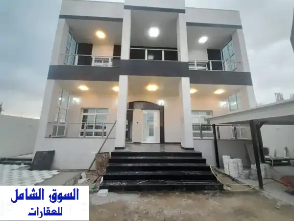 فيلا أحلامك بالريمان: مودرن 5 غرف ماستر، مصعد،...