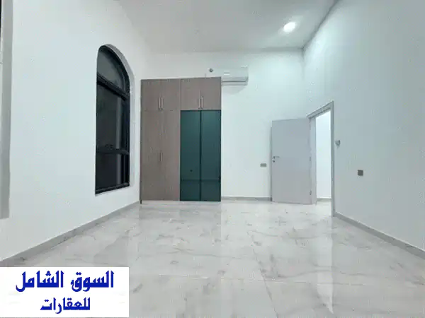 شقة أحلامك للبيع في الشامخة: غرفتين وصالة بتشطيب عالمي، بلكونة وخدمات متكاملة! #أبوظبي