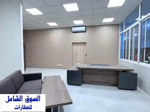 مستودع فاخر للبيع في الفنار 800م²: استثمارك...