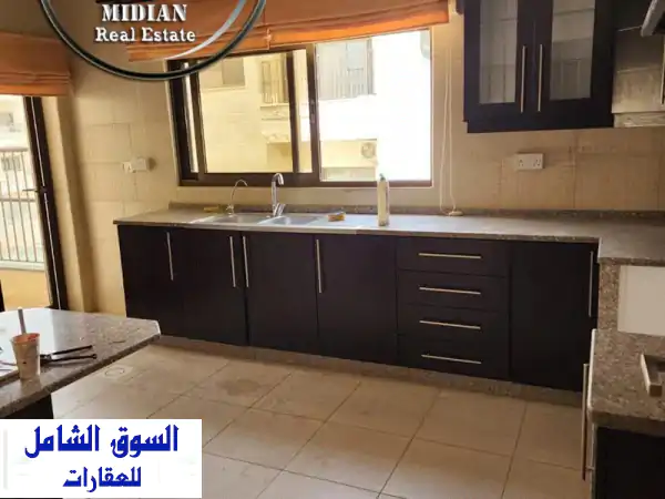 منزلك المثالي في دير غبار: شقة أرضية فاخرة للإيجار 200م مع تراس 50م - سوبر ديلوكس!