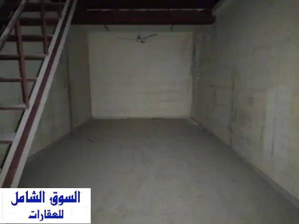 فرصة استثمارية: محل للإيجار السنوي بالراشدية 1 عجمان | قرب أبراج الخور | مساحة 400 قدم | 30 ألف درهم وتسهيلات دفع!