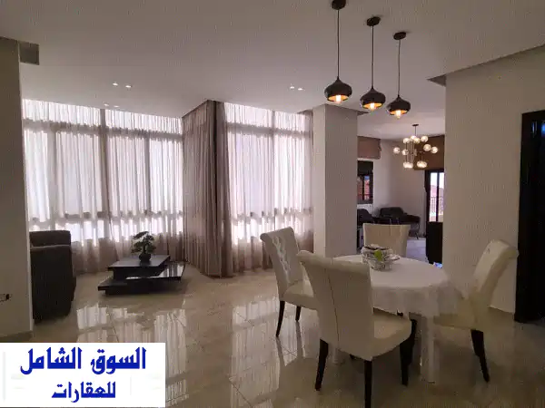 شقة الأحلام في جبيل: إطلالة بحرية خلابة،...