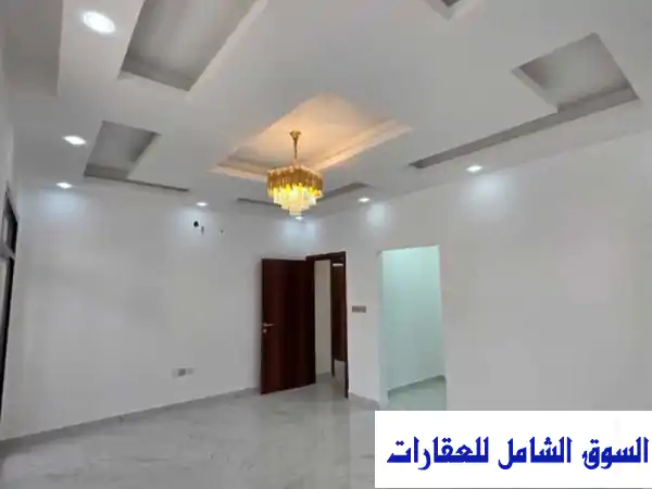 فيلا فاخرة للإيجار في الزاهية، عجمان | 5 غرف ماستر، مجلس، صالة | بسعر 115,000 درهم