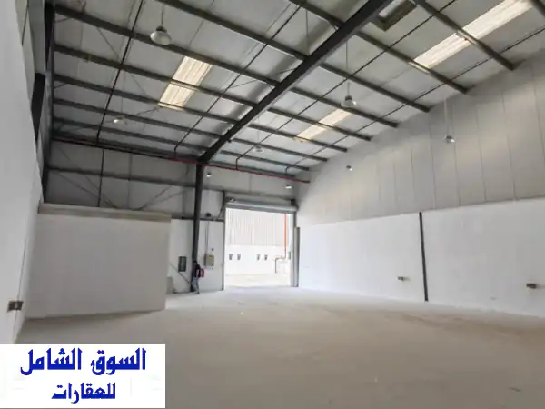 مخازن فاخرة جديدة للإيجار بأبوظبي | أيكاد 2 | تشطيب...