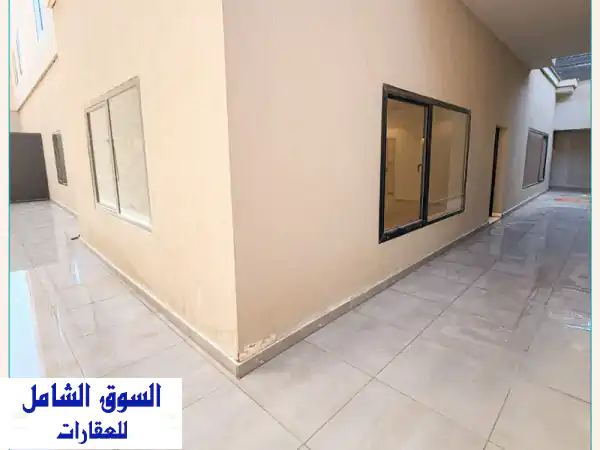 للإيجار بالشهداء: شقة أحلامك بتشطيب سوبر...