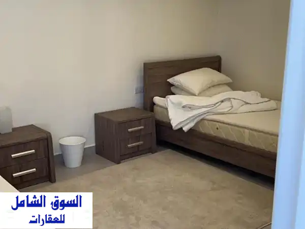 شاليه فاخر للإيجار بالخيران البحرية | صف أول على رأس الخور 🌊 8 غرف ماستر بإطلالة بحرية