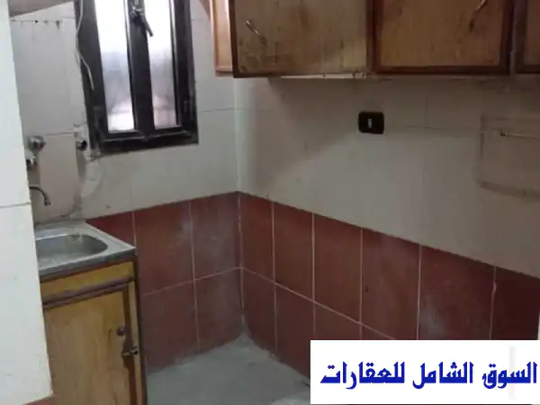 فرصة استثمارية ذهبية: شقة تجارية برخصة للإيجار...