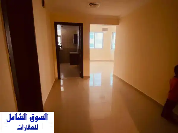 شقة فاخرة للبيع بالخان الشارقة | تملك حر 2200 قدم بسعر...