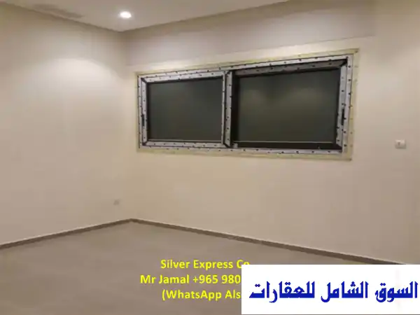 شقة الأحلام للإيجار في الفنيطيس: 3 غرف نوم، حمامين، وموقفين سيارات | مبارك الكبير 450 د.ك.