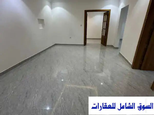 فرصة ذهبية! إيجار دور أرضي فاخر في أبو فطيرة |...