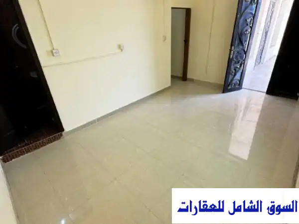 استوديو مميز للإيجار بالثمامة، الدوحة - طابق أرضي شامل كهرماء بـ 1800 ر.ق. قرب سوق الفرجان 35