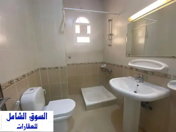 شقة للايجار غرفة وصالة واسعة بمدينة خليفة أ أبوظبي | شامل الفواتير | 62 ألف دفعة