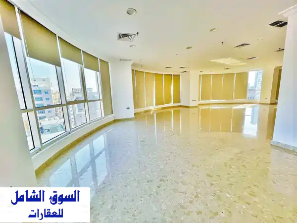 طوابق بمساحة 140 متر مربع للإيجار كمكاتب في موقع...