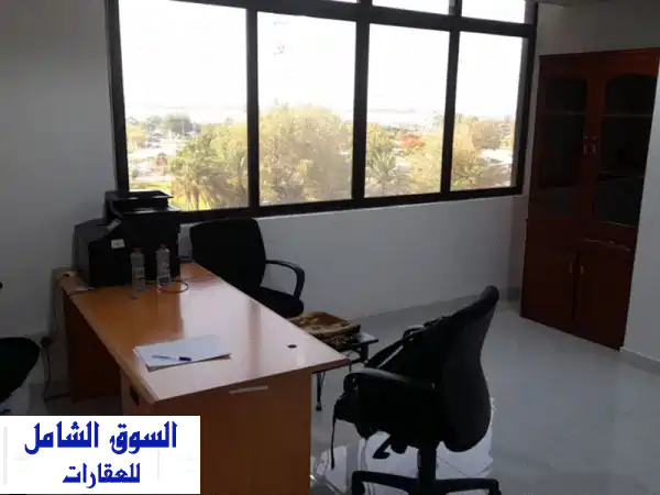 جدد رخصتك ومكتبك خلال 24 ساعة! عرض شامل بـ 5000 درهم فقط - مكتب فاخر بموقع مميز