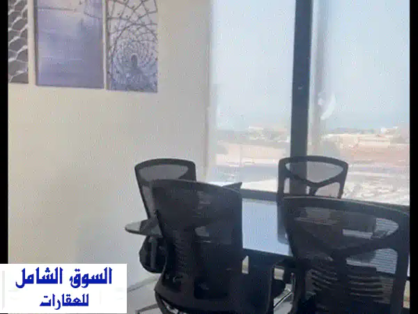 مكتب فاخر 80م للإيجار بالعاصمة شرق | برج راقي بإطلالة فريدة وتجهيز كامل
