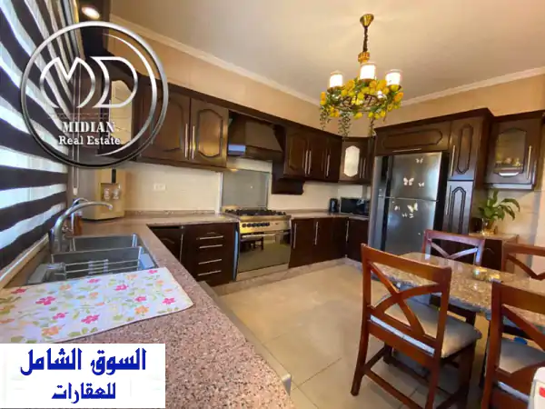 شقة مفروشة فاخرة للإيجار بأم السماق | 210م، 3 نوم،...