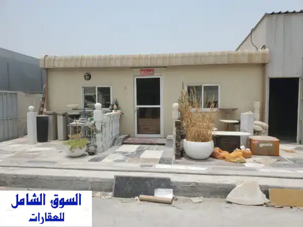 عقار صناعي متكامل للإيجار بالشارقة: 20000 قدم²...