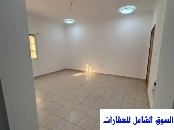 استوديو عصري ومريح للإيجار في الدحيل، الدوحة | شامل ك.م | طابق أول!