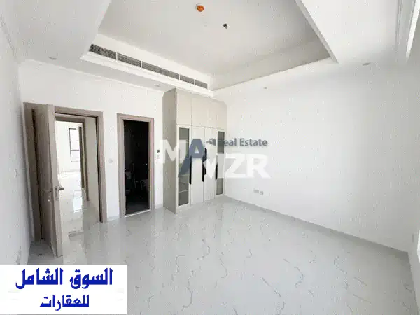 فيلا فاخرة للبيع في الريمان الشامخة: 5 غرف ماستر، مساحات واسعة، تشطيب نظيف - بسعر 4.1 مليون درهم!