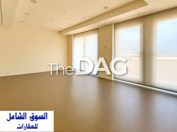 مكتب فخم للإيجار 225 متر مربع بقلب بيروت: إطلالة...