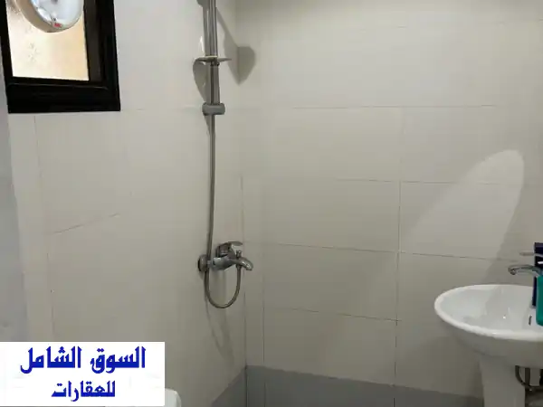 غرفة ماستر خاصة للإيجار بالسالمية | سكن هادئ لطلاب الجامعات قرب البوليفار (مع مهندسين)