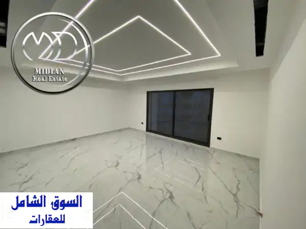 شقق دوبلكس فاخرة للبيع الجاردنز (9942) - طابق أخير مع رووف وتراسات وإطلالة لا تُضاهى!