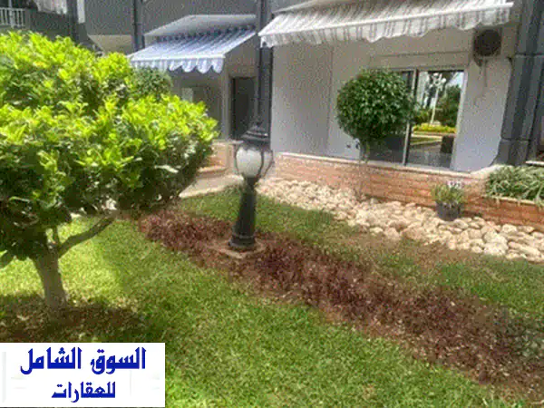 شاليه للبيع في القلمون، طرابلس: إطلالة بحرية خلابة، مفروش بالكامل - فرصتك بـ 85,000$!