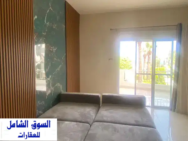 شاليه للبيع في القلمون، طرابلس: إطلالة بحرية...