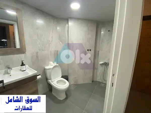 فرصة ذهبية: شاليه مفروش للبيع في فاريا - إطلالة جبلية ساحرة وغرفة نوم | عرض حصري!