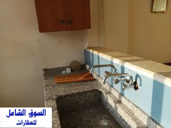 فرصة ذهبية! 🌟 شقة أنيقة للإيجار في بلاط مستيتا - غرفة نوم ببالكون وصالون | طابق أرضي | فقط $280 شهرياً