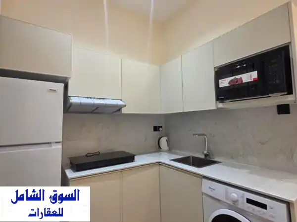 استوديو مفروش فاخر للإيجار في الشرق للوافدين | مطبخ أمريكي مجهز بالكامل | Ultra Homes